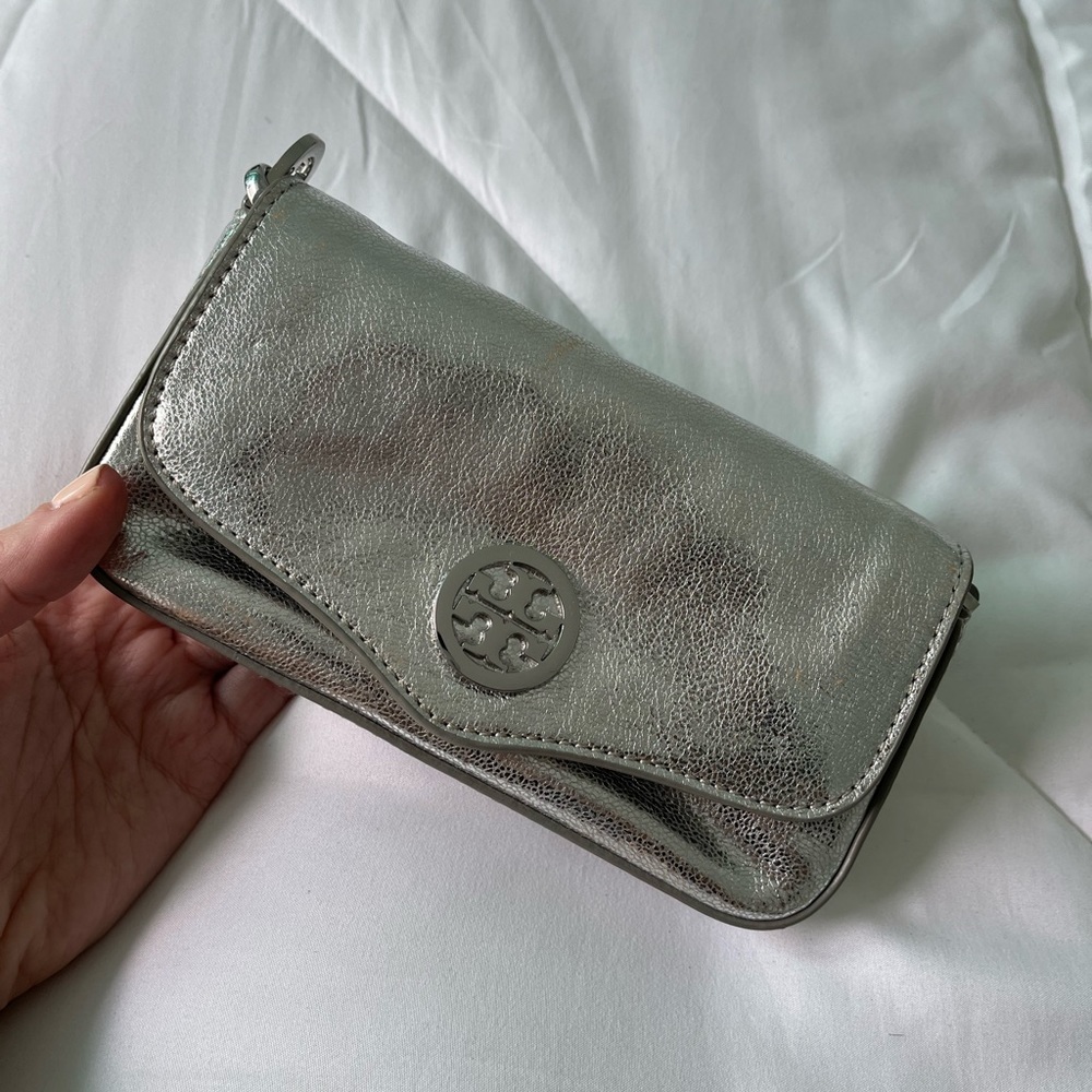 Tory Burch Silver Leather Crossbody Shoulder Bag removable chain strap